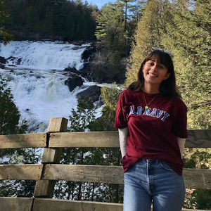 Meet your Posher, Béatrice